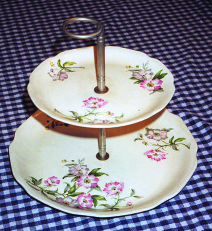 MTC51 2 Tiered Serving Tray (Dinner & Salad Plate)