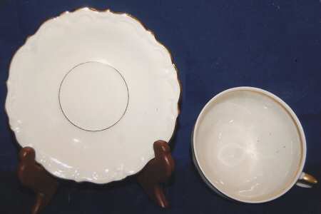 MIT90 Footed Cup & Saucer Set