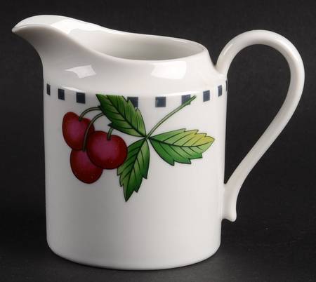 Pomme Court Creamer