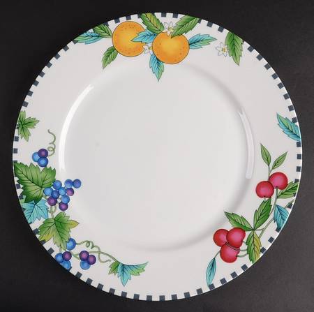Pomme Court 12" Chop Plate (Round Platter)