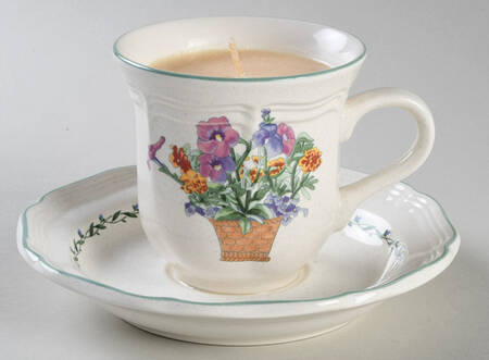 Flower Box Scented Cup & Saucer Candle-Lavender  HC