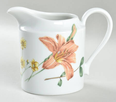 Lilliette Creamer by Mikasa