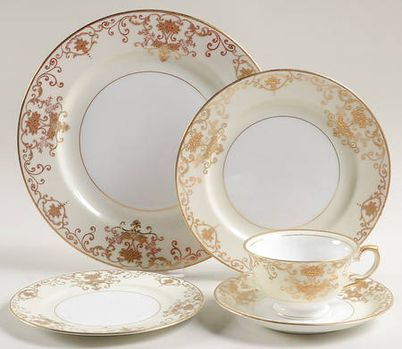 V1251 5 Piece Place Setting