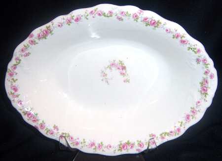 MAD95 10" Oval Vegetable Bowl
