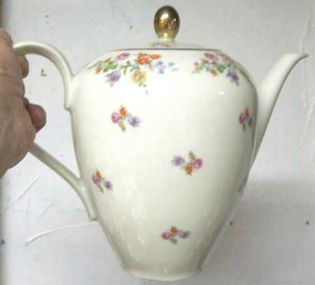 22604 Coffee Pot & Lid