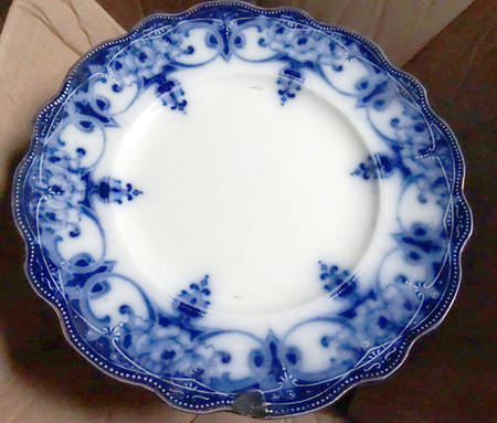 Monarch Dinner Plate