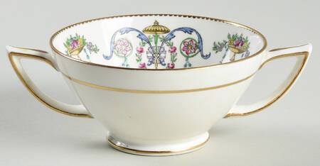 H3194 Footed Bouillon Cup