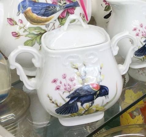 MOT23 Sugar Bowl & Lid
