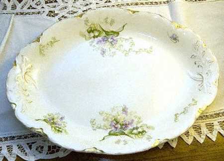 Cambridge (Gold Trim) 14" Oval Serving Platter