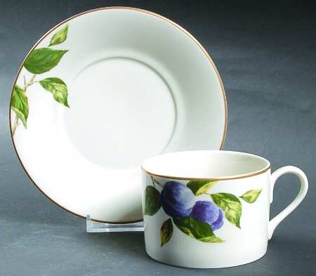 Plum Court Flat Cup & Saucer Set