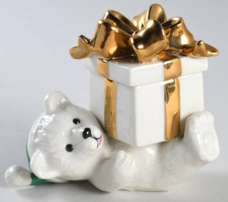 Holiday Elegance Covered Gift Box