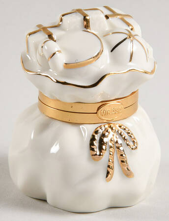 Holiday Elegance Figural Covered Box with Hinged Lid