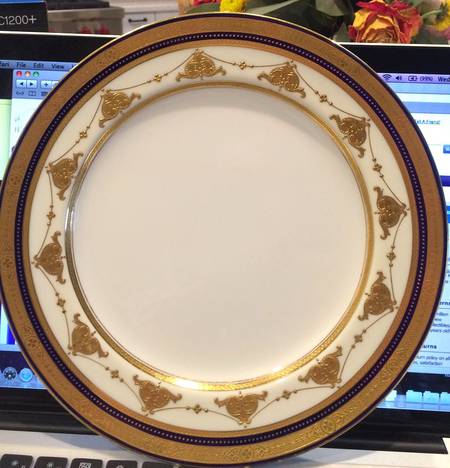 H2902 Dinner Plate