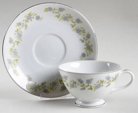Hampton (Smooth) Footed Cup & Saucer Set
