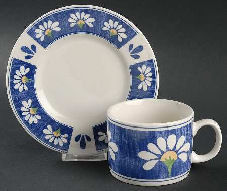 Spring Daisy Flat Cup & Saucer Set