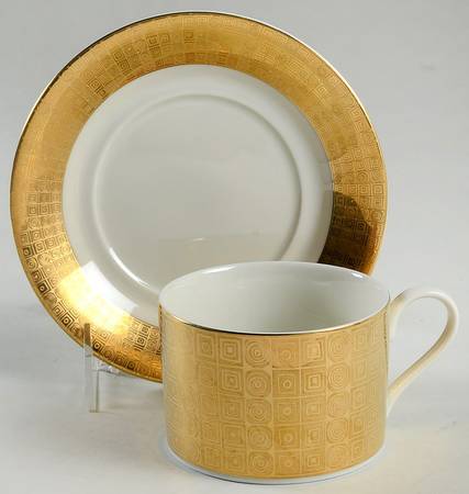 Gotham Gold Flat Cup & Saucer Set