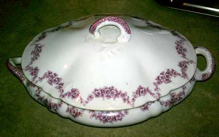 Heumann Pink Oval Covered Vegetable
