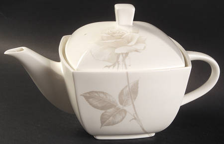 Endless Love Teapot & Lid