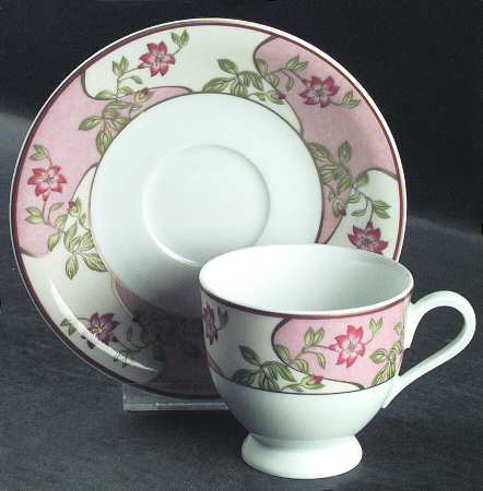 Sorrente Footed Cup & Saucer Set