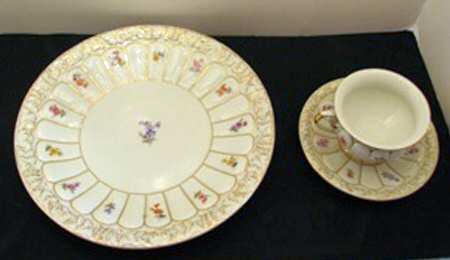 MSS73 Cake Plate