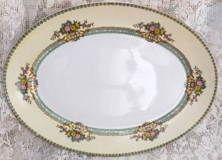 MEI737 16" Oval Serving Platter