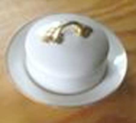 MDM12 Round Covered Butter