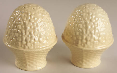 Country Manor Saffron Oversized Salt & Pepper Set