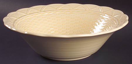 Country Manor Saffron 10" Round Vegetable Bowl