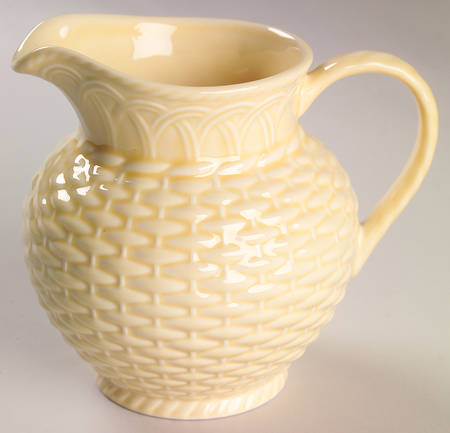 Country Manor Saffron Creamer
