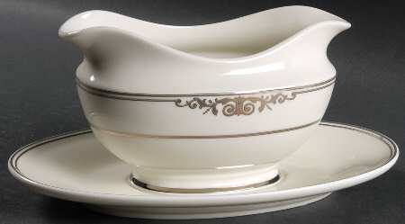 Palatial Crest Gravy Boat & Underplate