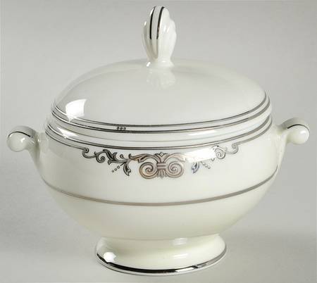 Palatial Crest Sugar Bowl & Lid