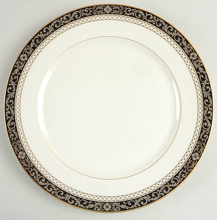 Palatial Suite 12" Chop Plate (Round Platter)