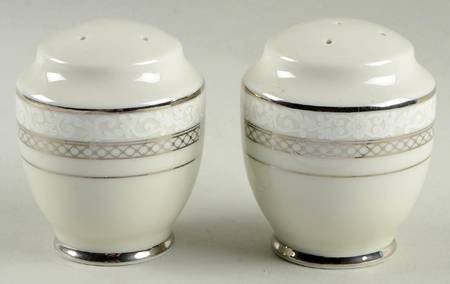 Heirloom Platinum Salt & Pepper Set
