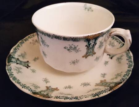 Diana Gold Flat Cup & Saucer Set