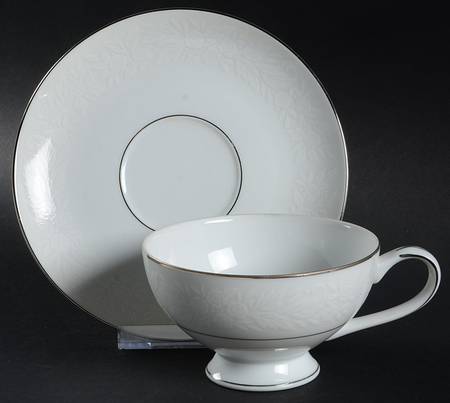 Bridal Wreath Footed Cup & Saucer Set