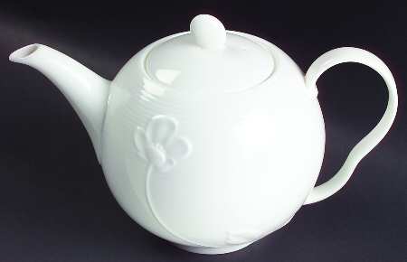 White Garden Tea/Coffee Pot & Lid