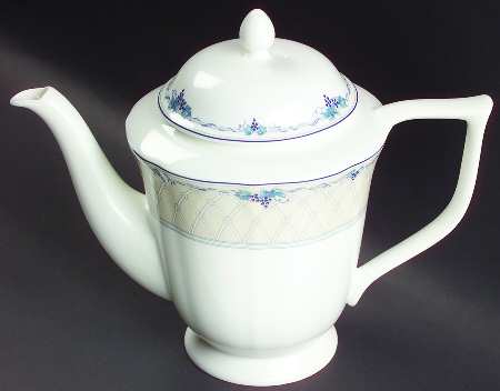 Parisian Vine Coffee Pot & Lid