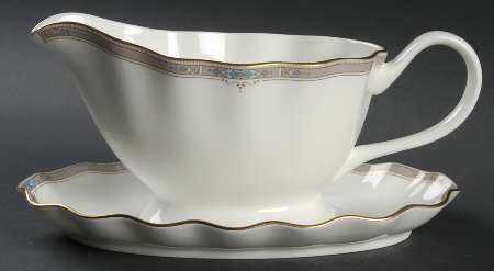 Eaton Gravy Boat & Underplate