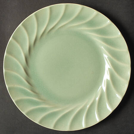 Yorkshire Celadon (Glossy) by Metlox - Poppytrail - Vernon