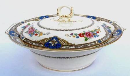 Newelyn Round Covered Vegetable