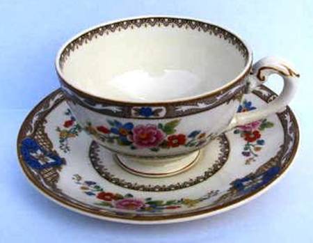Newelyn Footed Cup & Saucer Set