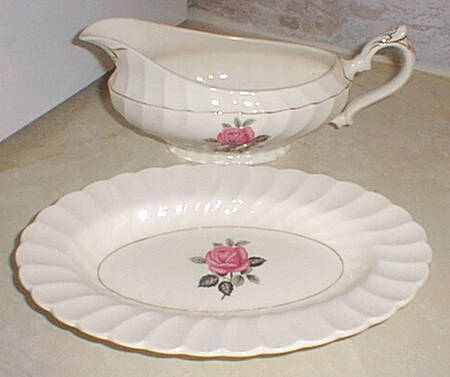 MYO66 Gravy Boat & Underplate/Relish