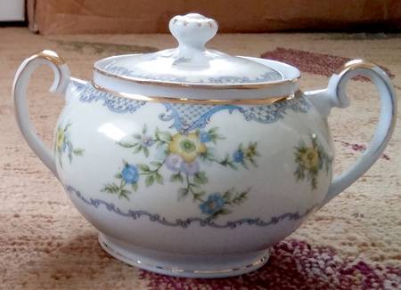 MPC18 Sugar Bowl & Lid