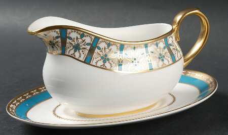 Basilica Gravy Boat & Underplate