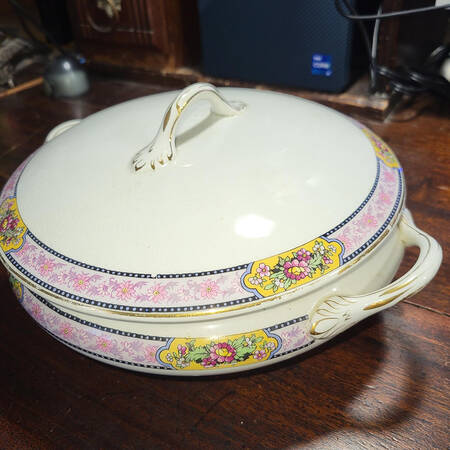 MCE22 Round Covered Vegetable