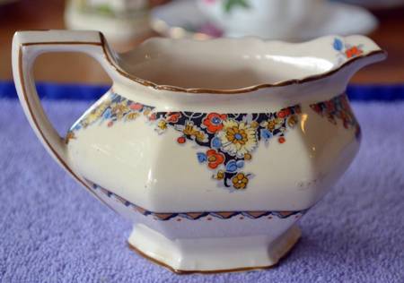 MAD124 Creamer