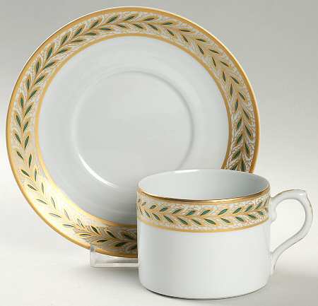 Emerald Vine Flat Cup & Saucer Set