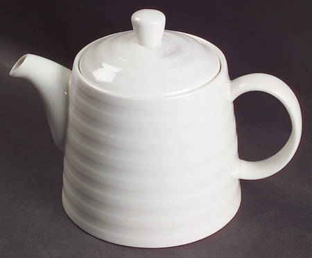 Main Course Teapot & Lid