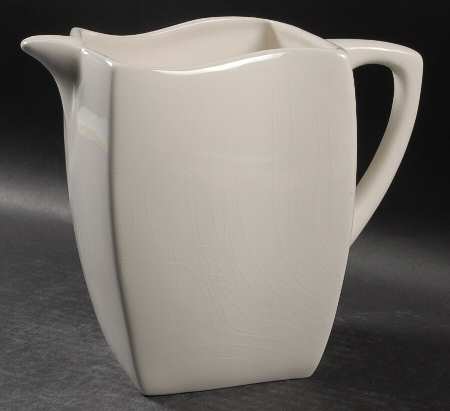 Simplicity White (KT533) Pitcher