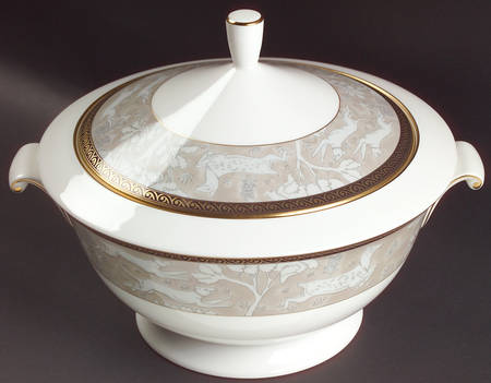 Enchanted Forest Taupe 2 Qt Round Covered Casserole